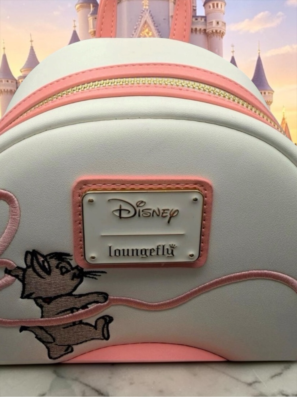 🐾 Loungefly Disney The Aristocats Kittens & Yarn Mini Backpack — NWT 🐾 - Picture 3 of 8
